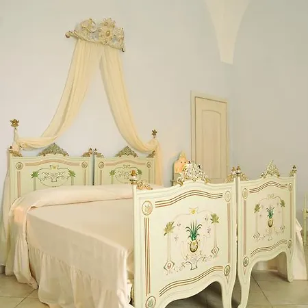 Hotel Donna Isabella