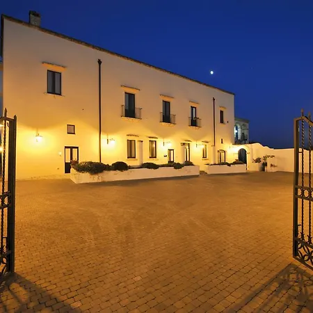 Hotel Donna Isabella 3*